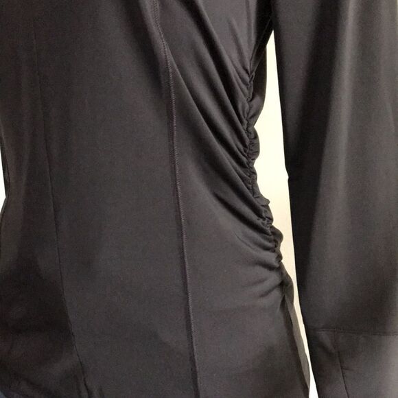 zuda Z-Sol Ruching Detail Knit Top - Picture 9 of 10